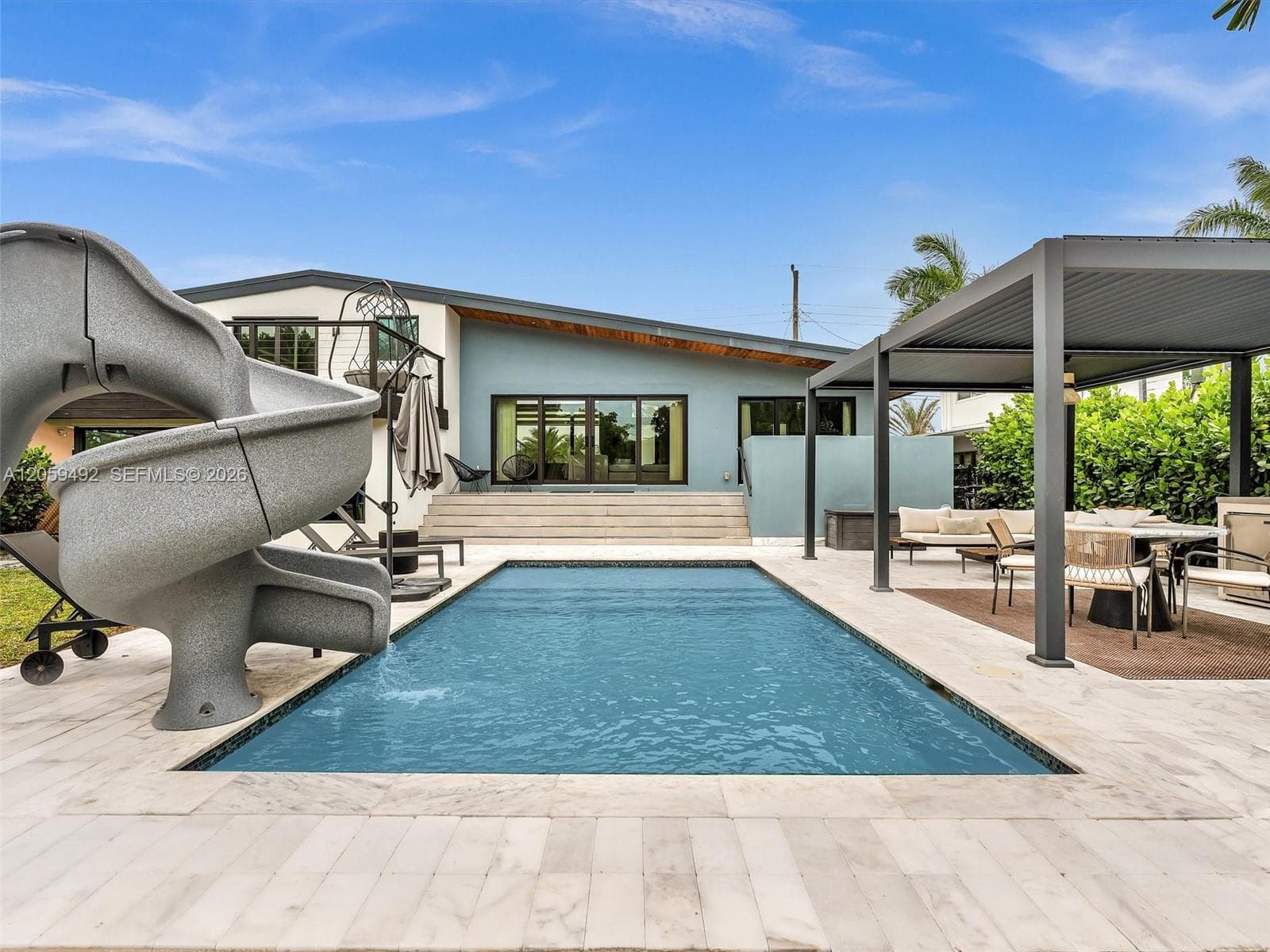 2448 Okeechobee Ln, Fort Lauderdale, FL 33312 — zdjęcie 3