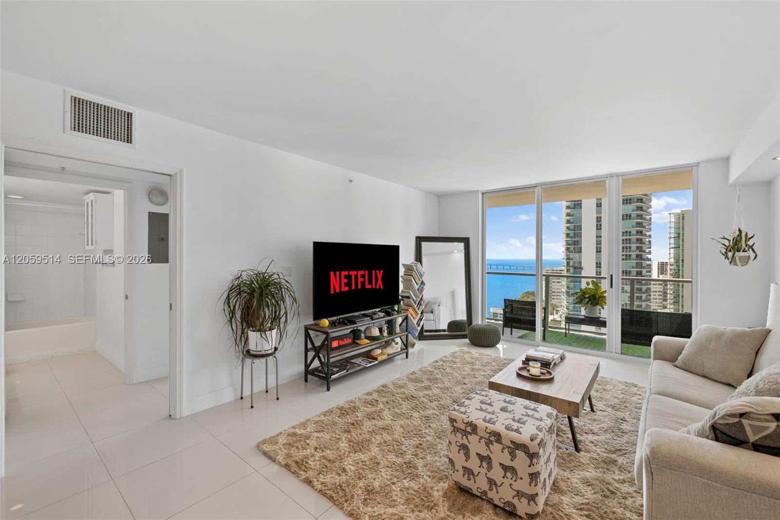 1155 Brickell Bay Dr # 2005, Miami, FL 33131 — zdjęcie 3