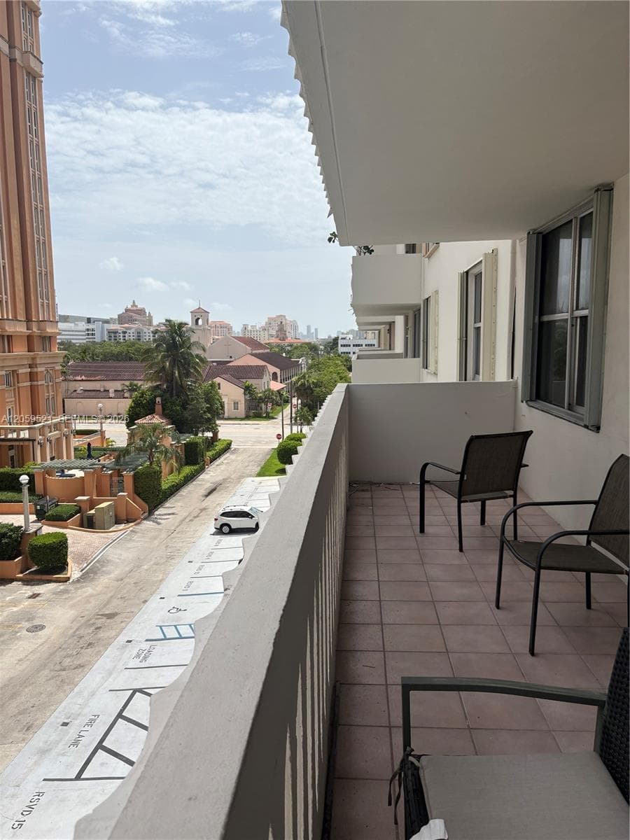 625 Biltmore Way # 501, Coral Gables, FL 33134 — zdjęcie 4