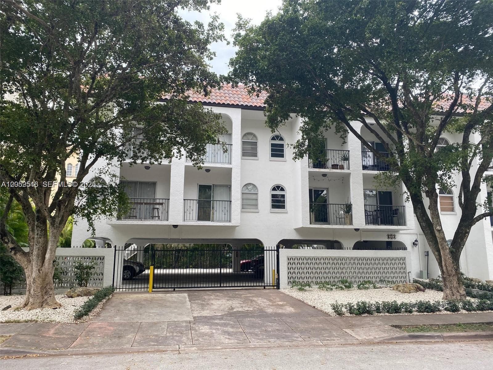 338 Majorca Ave # 207, Coral Gables, FL 33134