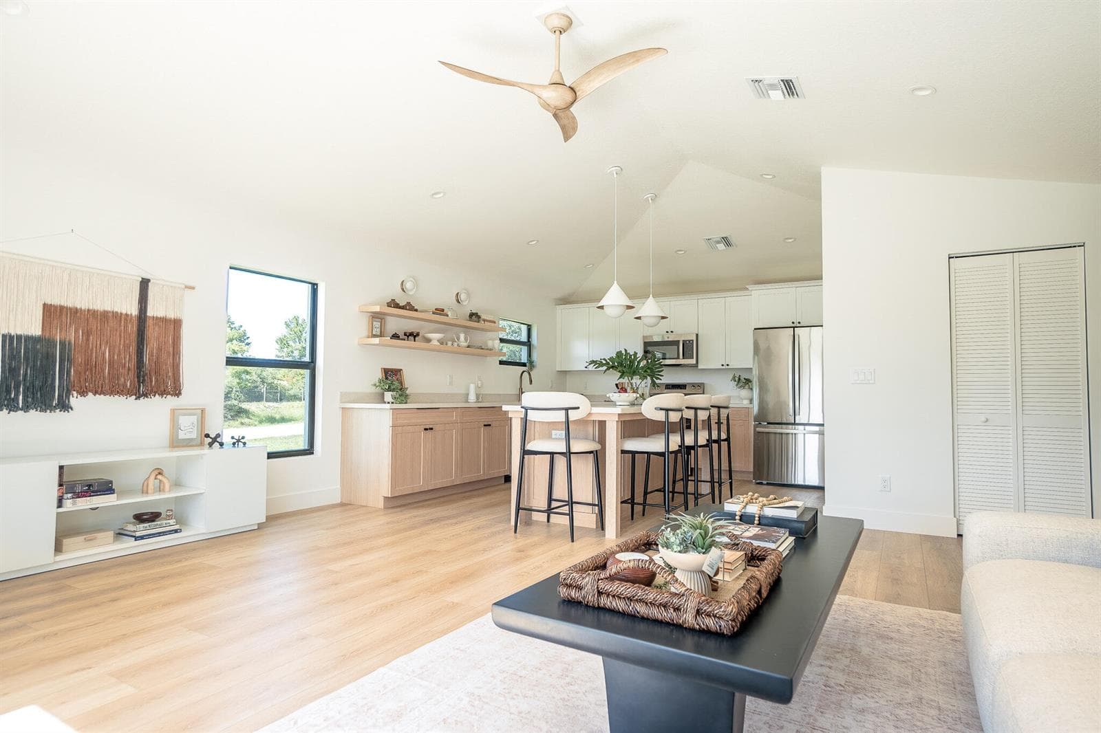 5048 SE ALICIA Street, Stuart, FL 34997 — zdjęcie 2