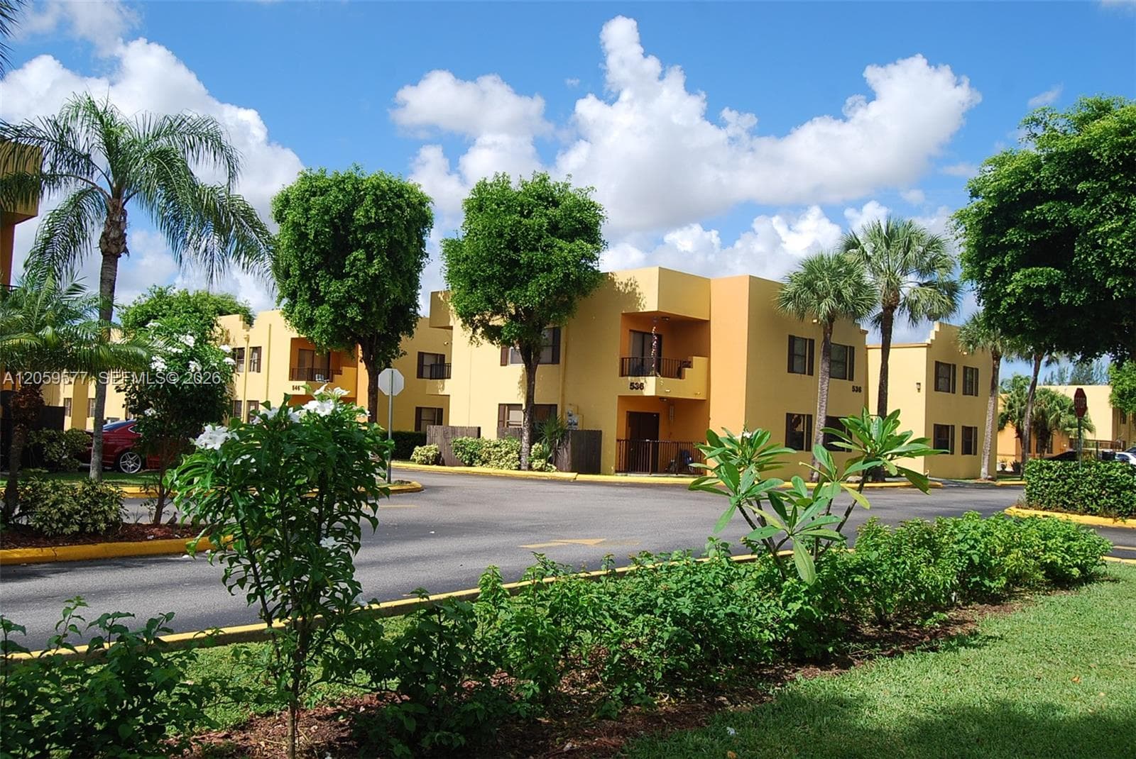 650 NW 114th Ave # 101, Sweetwater, FL 33172