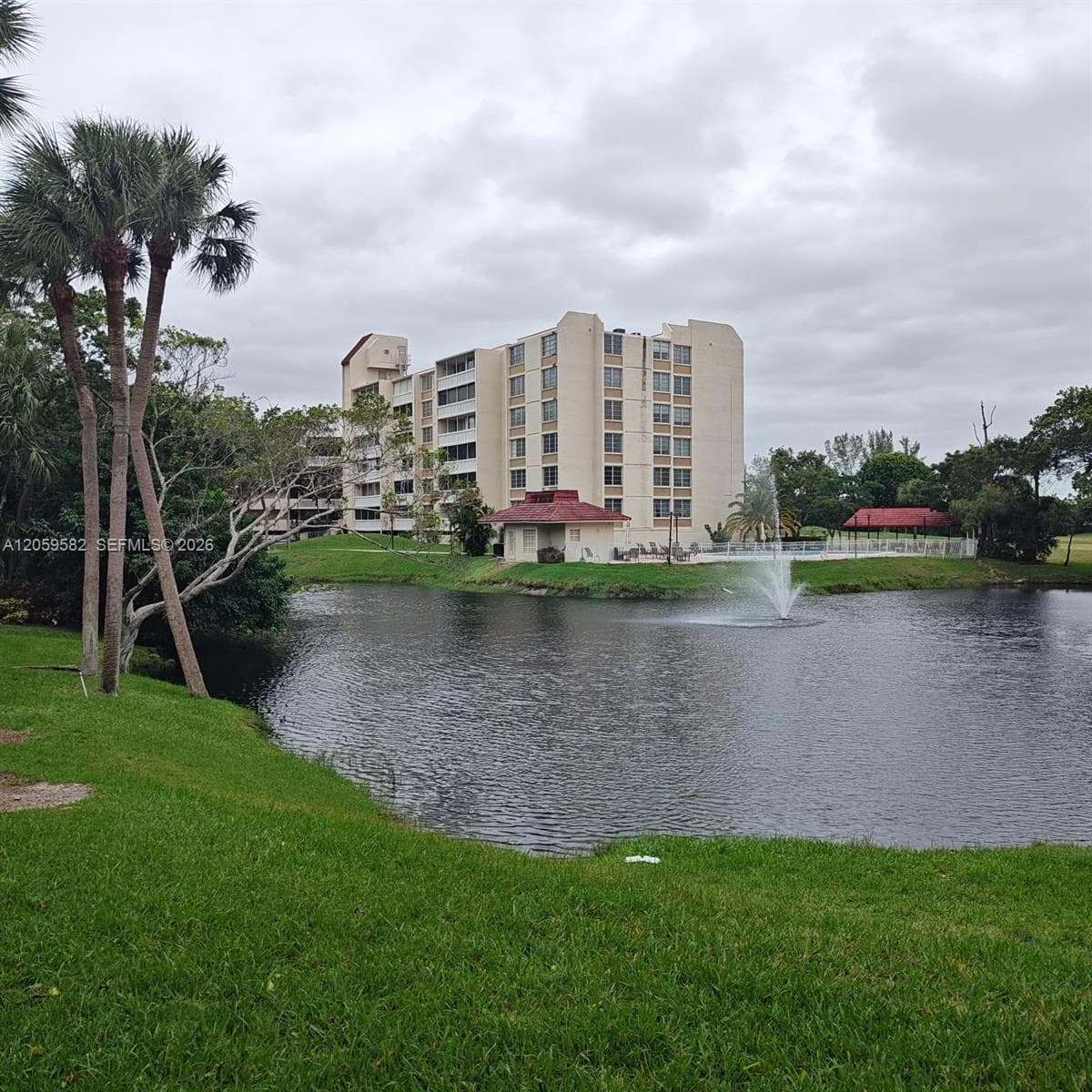 7051 Environ Blvd # 433, Lauderhill, FL 33319