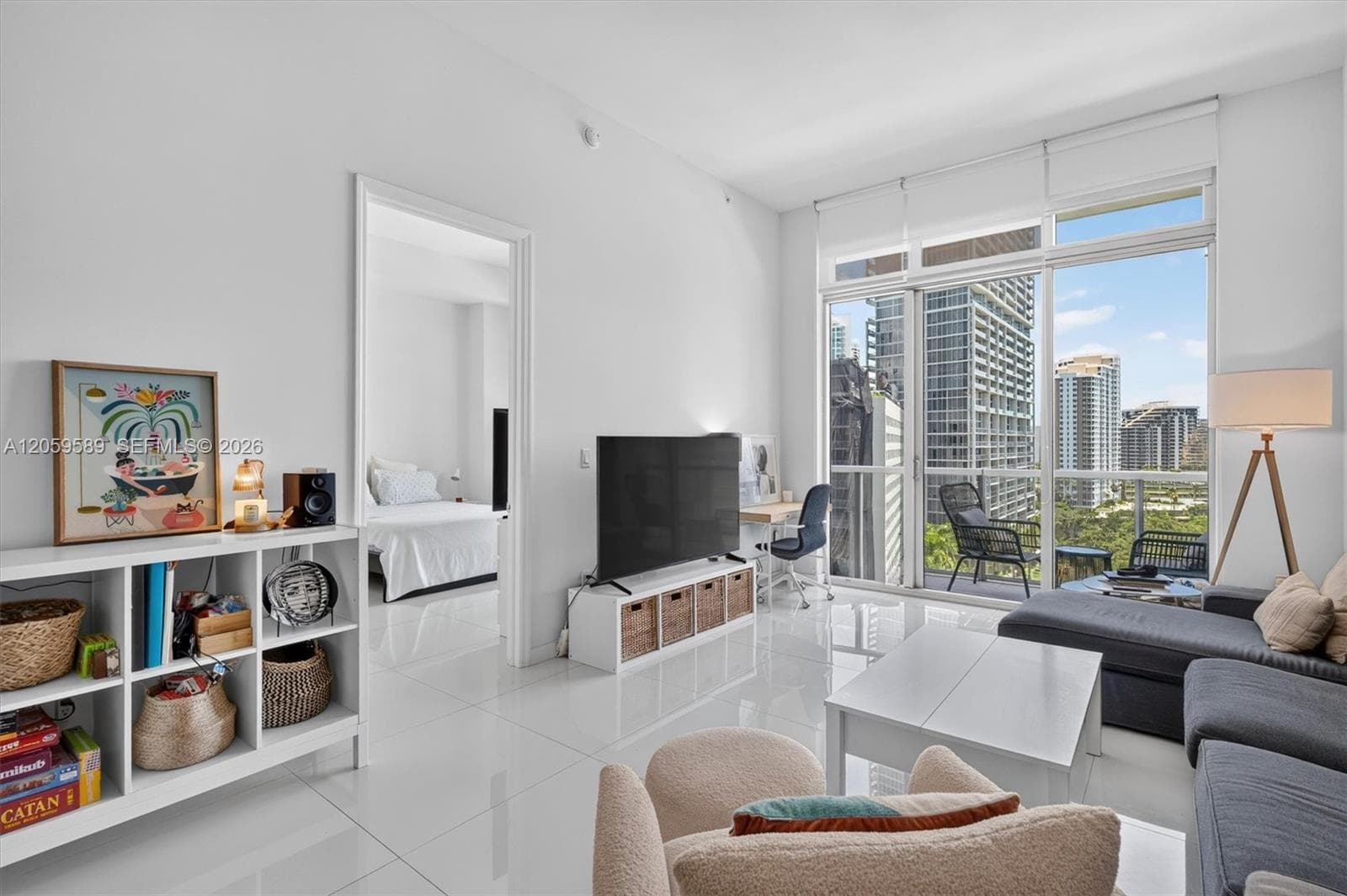 500 Brickell Ave # 1100, Miami, FL 33131 — zdjęcie 2