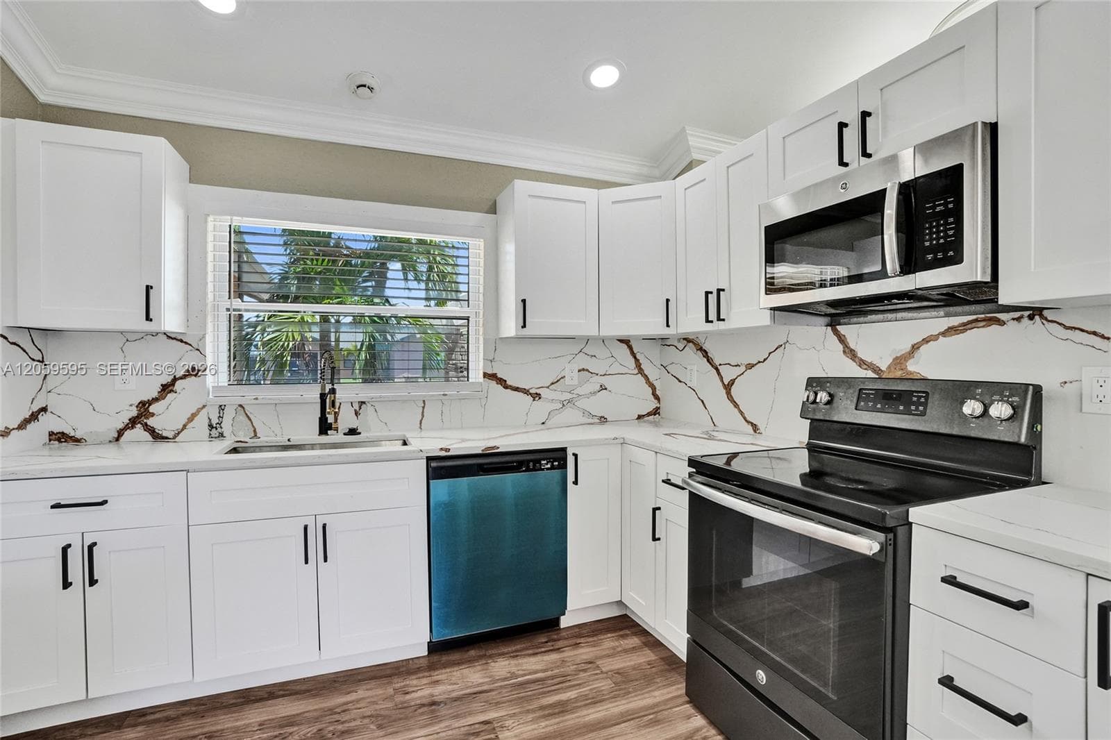 8204 SW 12th St, North Lauderdale, FL 33068 — zdjęcie 4