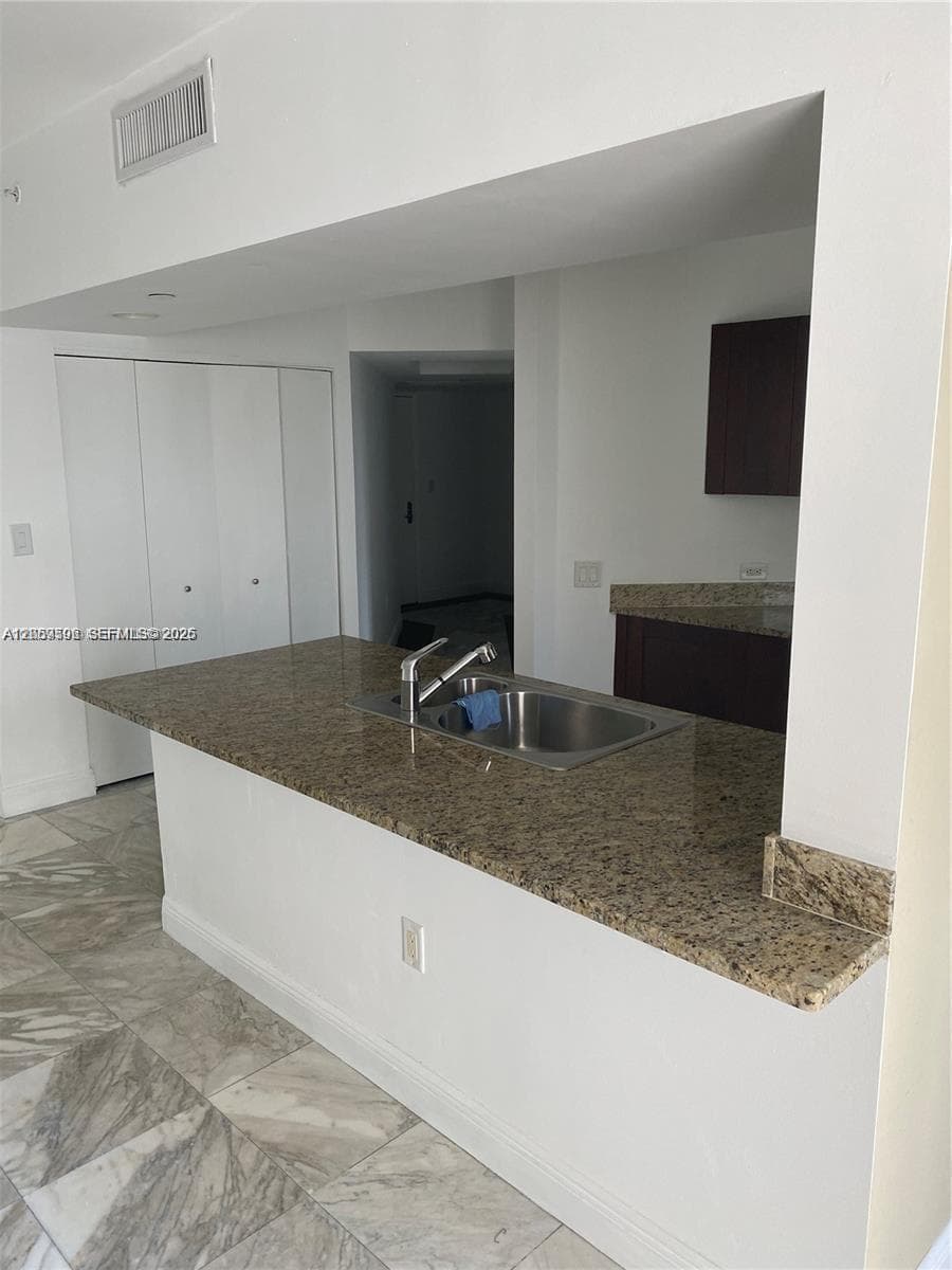 19900 E Country Club Dr # 310, Aventura, FL 33180 — zdjęcie 5