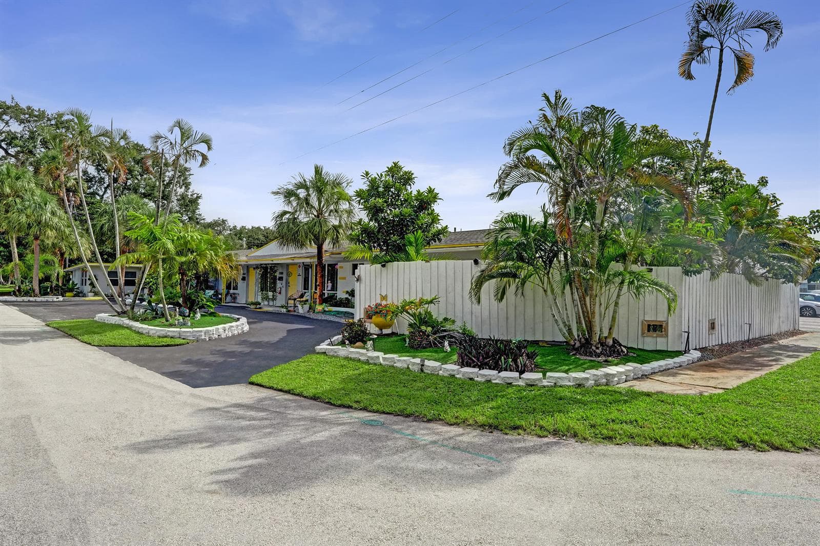 2500 NW 3RD Avenue # 1-4, Wilton Manors, FL 33311 — zdjęcie 2