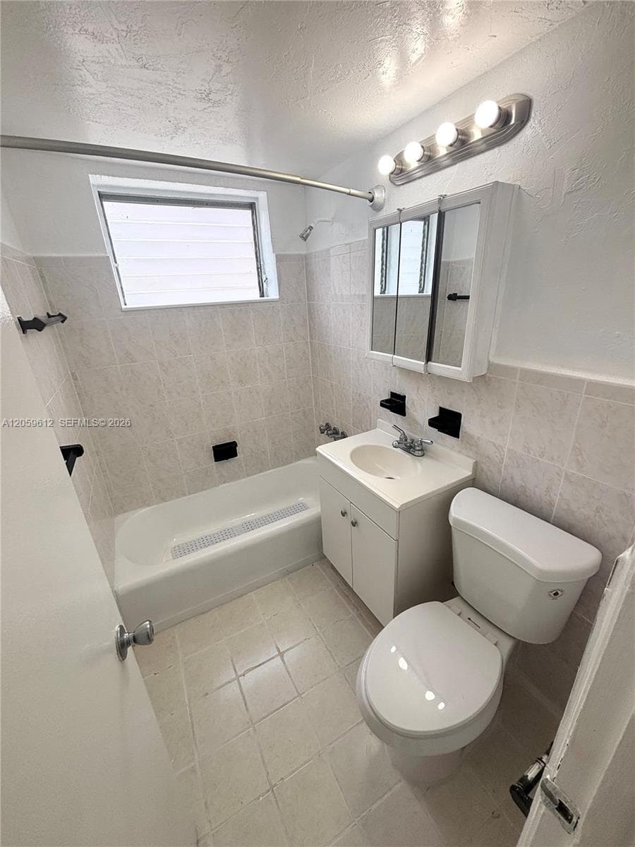 31 Navarre Ave # 9, Coral Gables, FL 33134 — zdjęcie 4