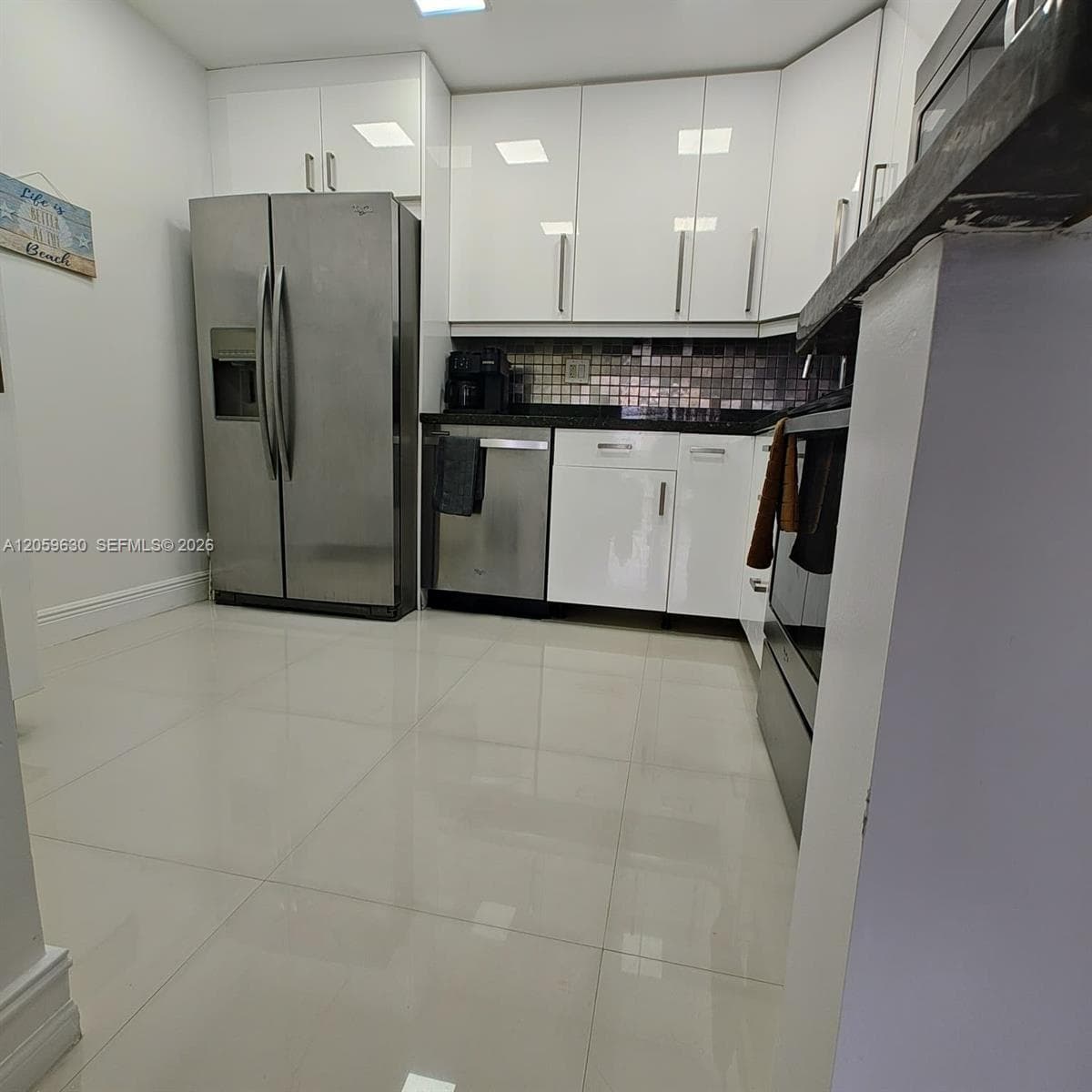 2750 NE 183rd St # 301, Aventura, FL 33160 — zdjęcie 2