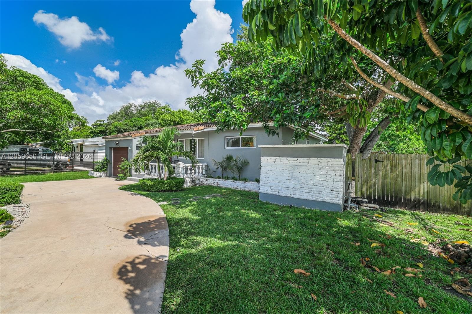 65 NW 116th St, Miami, FL 33168 — zdjęcie 2
