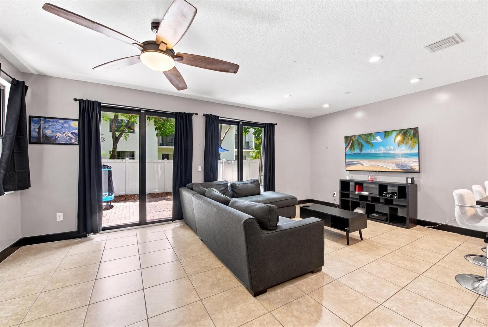 4817 NW 59th Street, Tamarac, FL 33319 — zdjęcie 3
