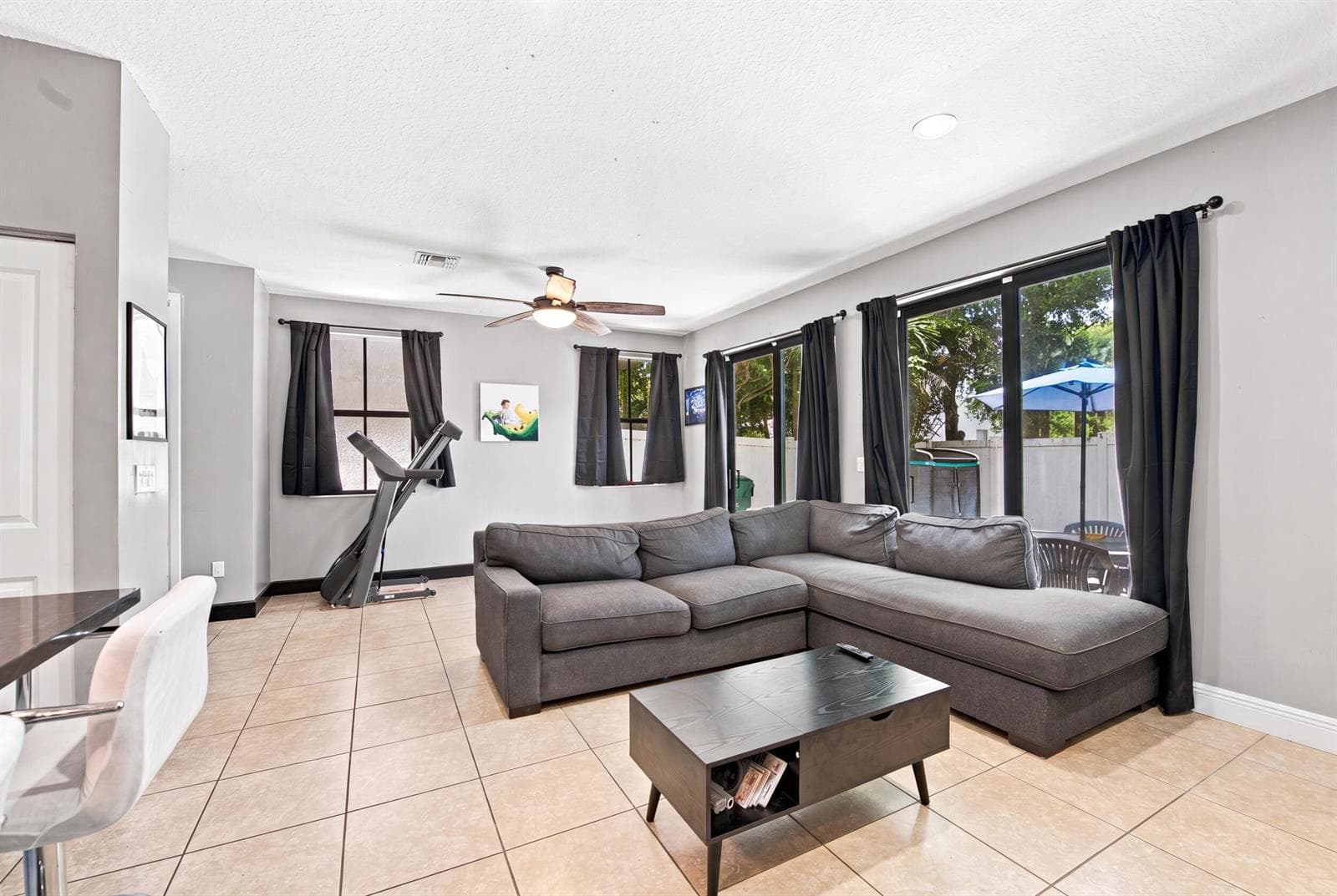 4817 NW 59th Street, Tamarac, FL 33319 — zdjęcie 5