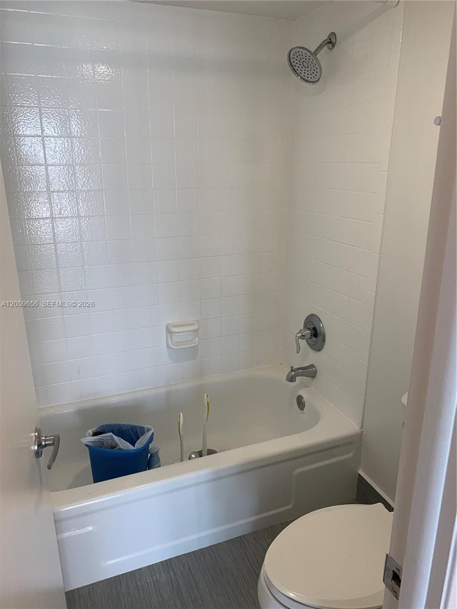 600 NE 36th St # 1017, Miami, FL 33137 — zdjęcie 4