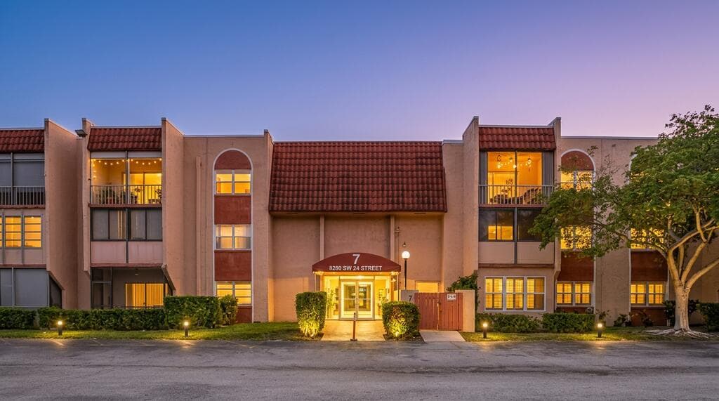 8280 SW 24TH Street # 7210, North Lauderdale, FL 33068