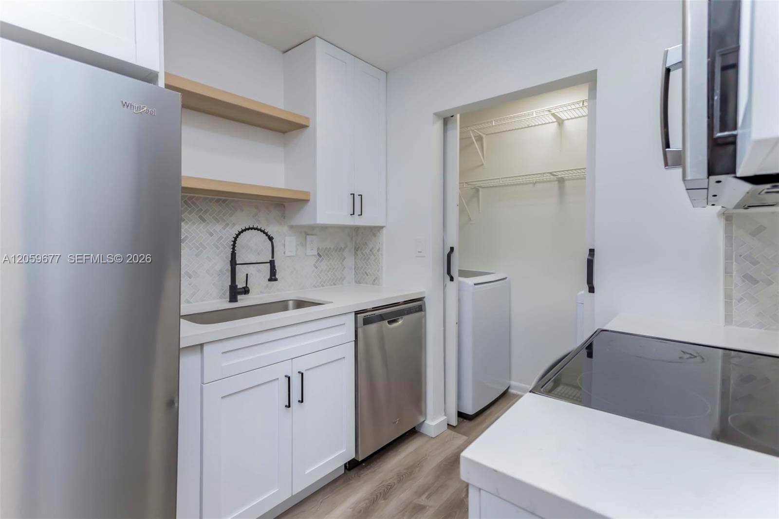 931 NE 199th St # 201-22, Miami, FL 33179 — zdjęcie 3