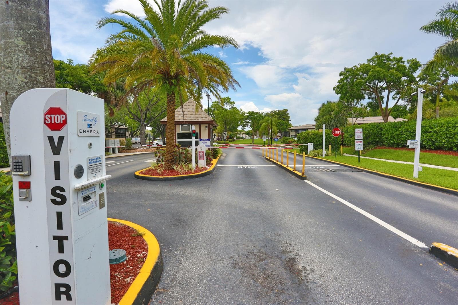 9968 N Belfort Circle, Tamarac, FL 33321 — zdjęcie 2
