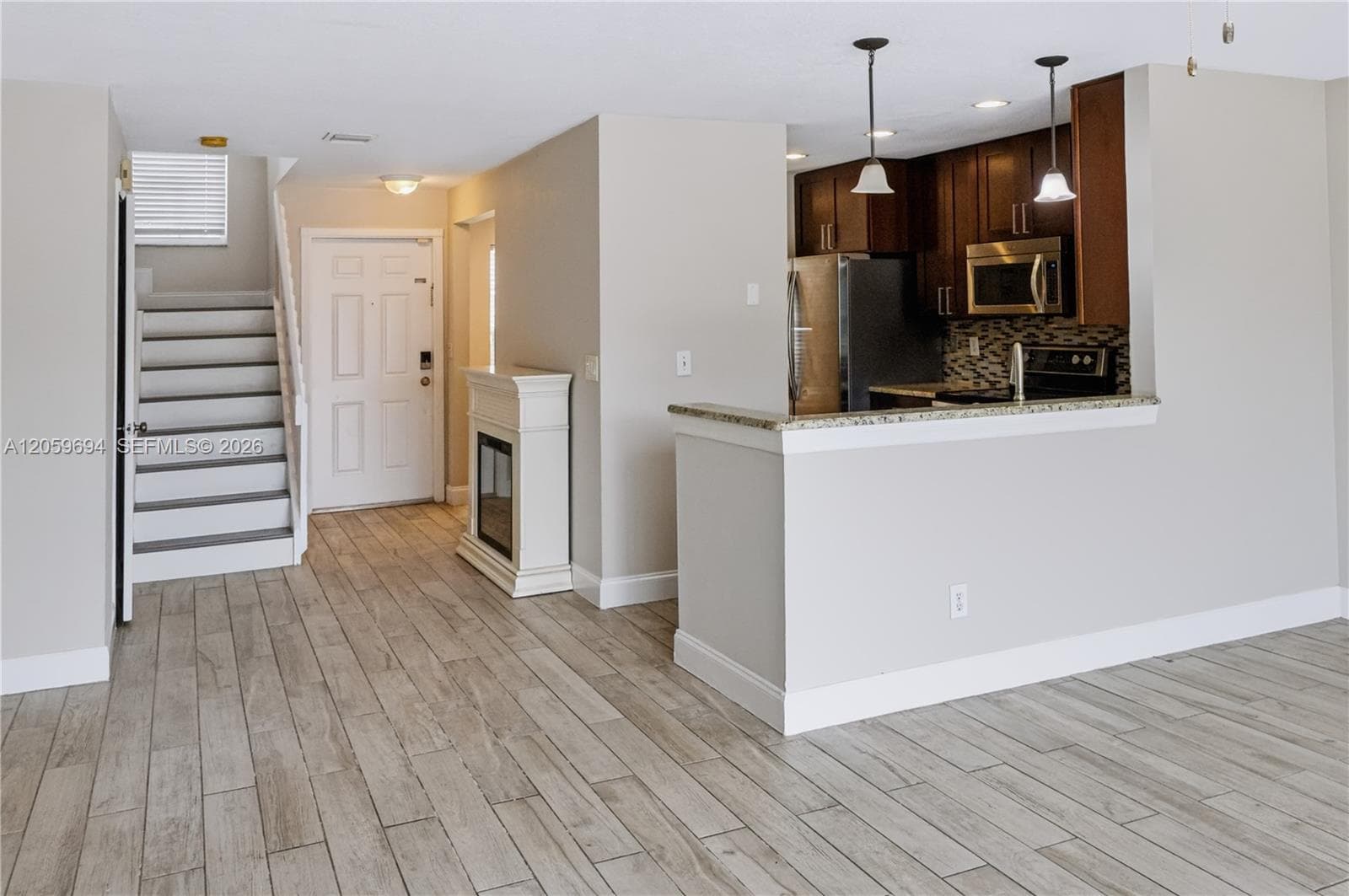 3824 NW 122nd Ter, Sunrise, FL 33323 — zdjęcie 5