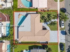 2185 Imperial Point Dr, Fort Lauderdale, FL 33308 — zdjęcie 2