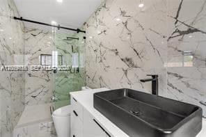 2185 Imperial Point Dr, Fort Lauderdale, FL 33308 — zdjęcie 5