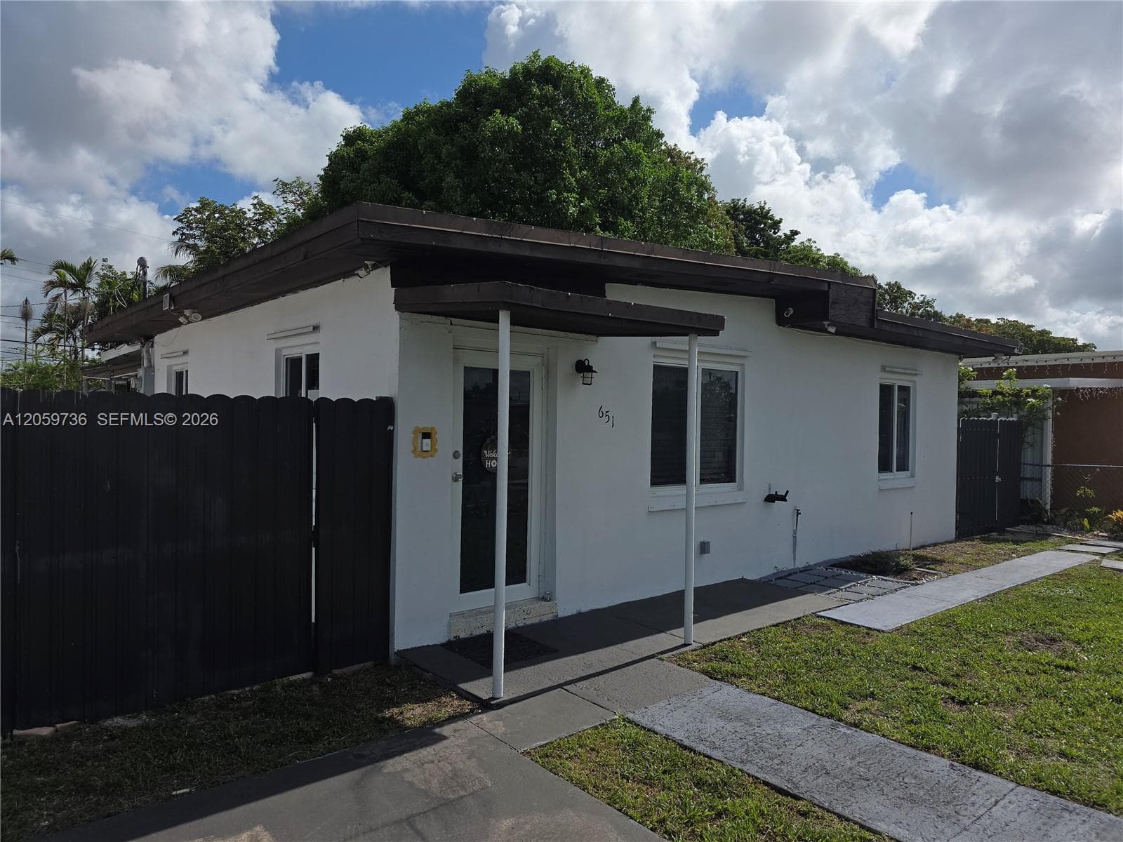 651 E 48th St, Hialeah, FL 33013 — zdjęcie 4