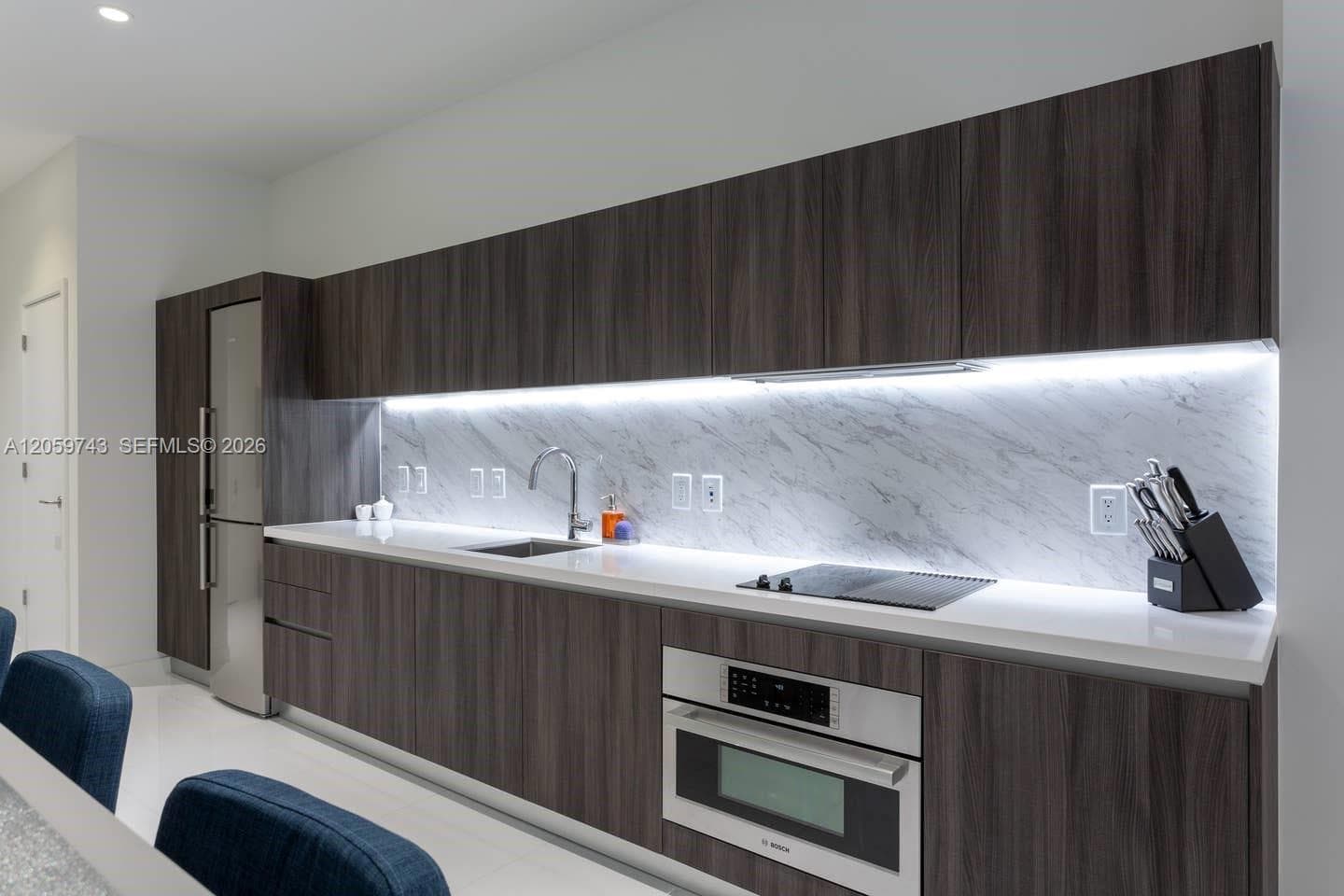 851 NE 1st Ave # 503, Miami, FL 33132 — zdjęcie 4