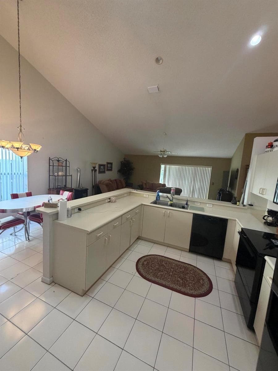 16320 NW 9th Drive, Pembroke Pines, FL 33028 — zdjęcie 4