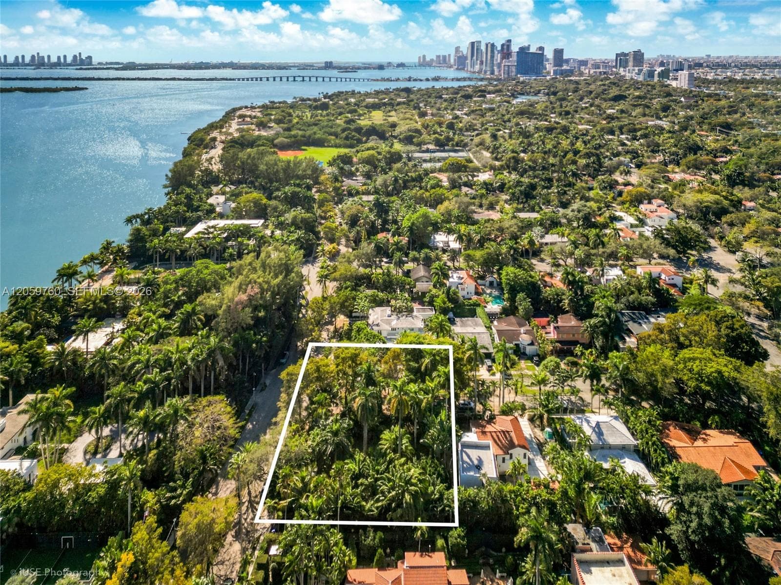 5810 N Bayshore Dr, Miami, FL 33137 — zdjęcie 4