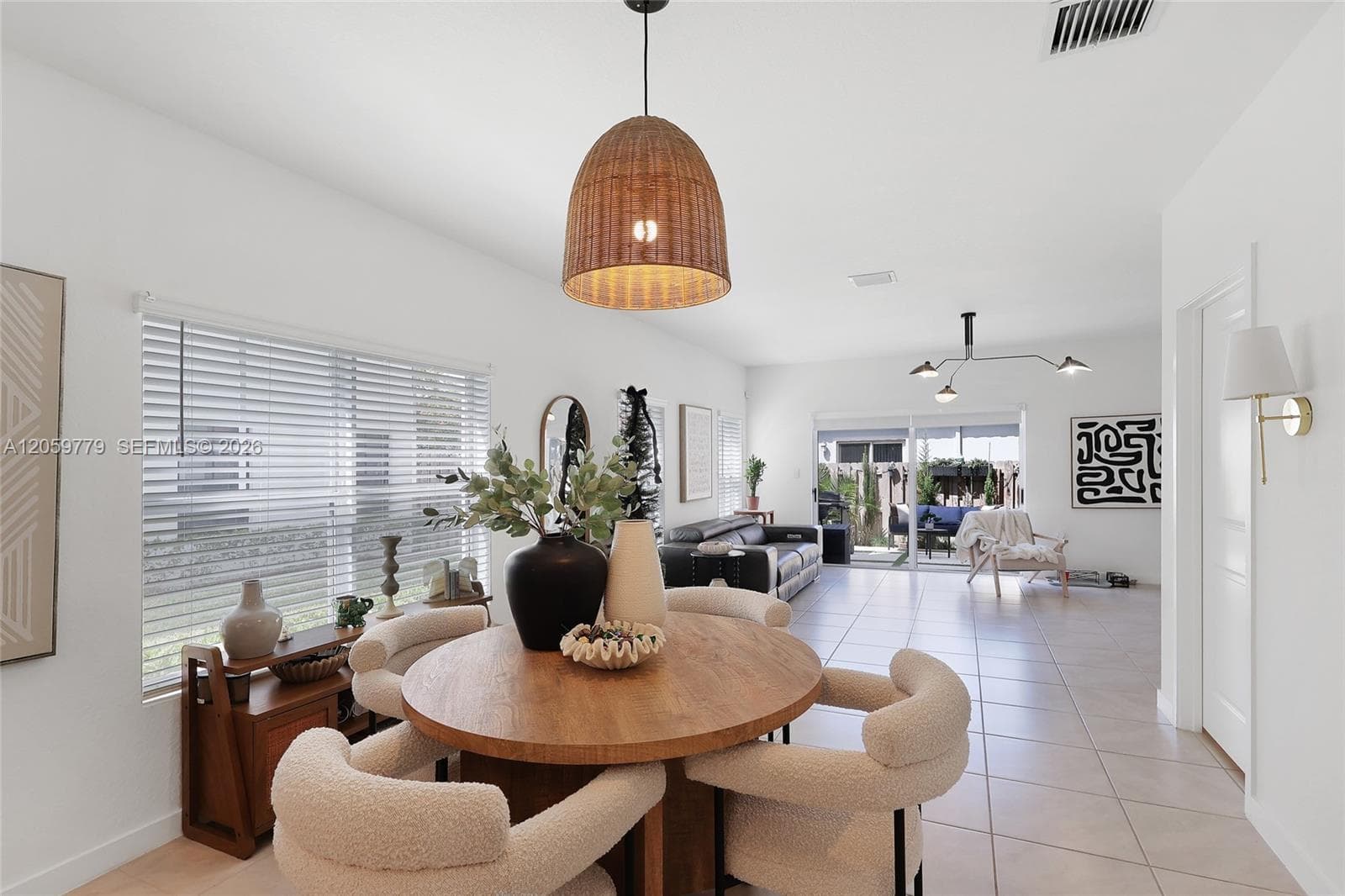 357 NE 1st Dr, Florida City, FL 33034 — zdjęcie 2