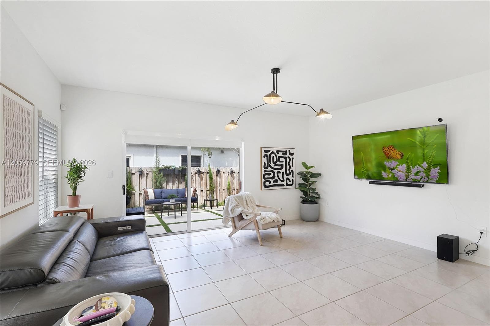 357 NE 1st Dr, Florida City, FL 33034 — zdjęcie 5