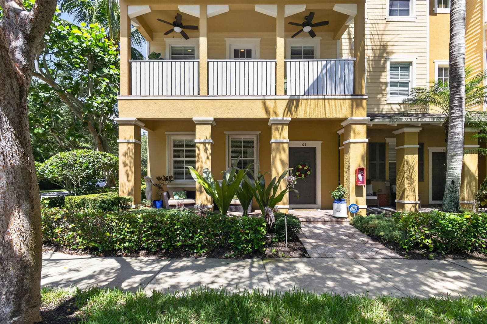 128 W Royal Palm Circle # 101, Jupiter, FL 33458 — zdjęcie 2