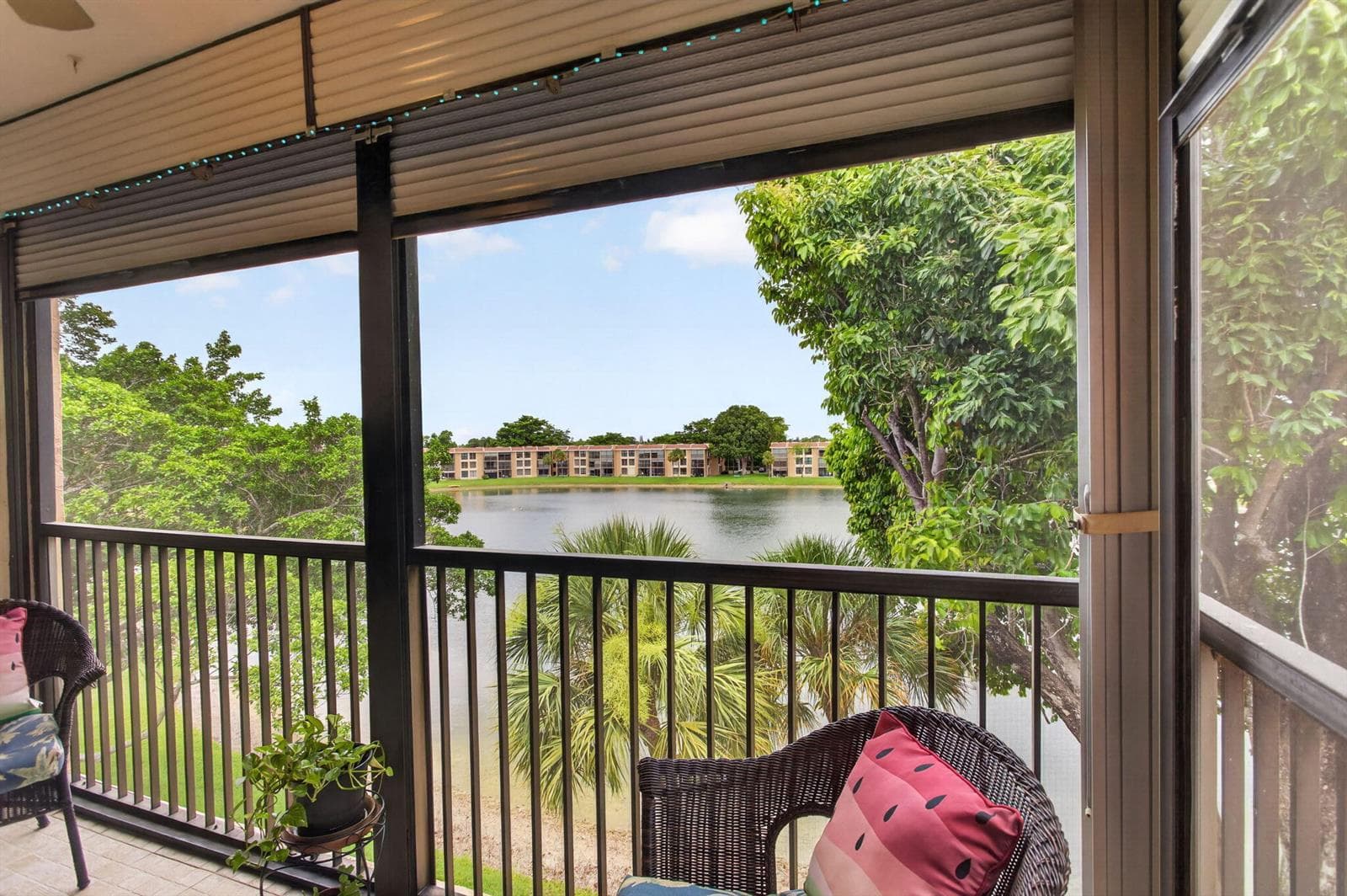 6048 Coral Lake Drive, Margate, FL 33063 — zdjęcie 2