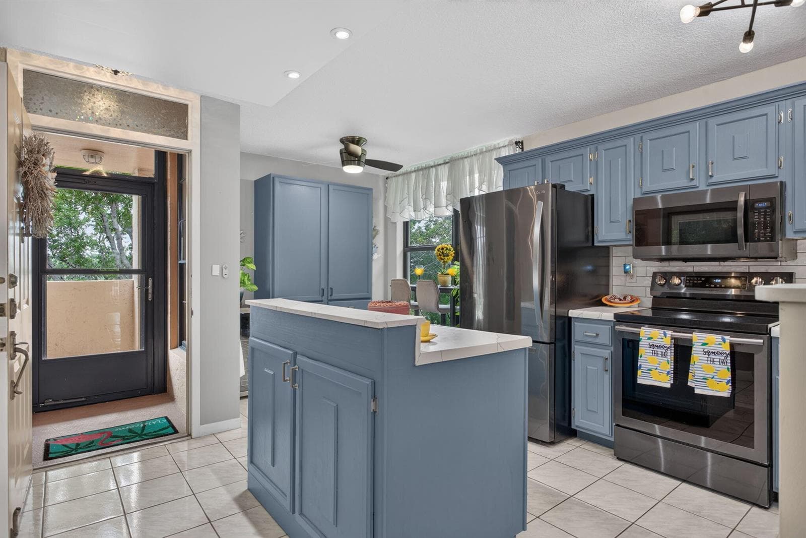 6048 Coral Lake Drive, Margate, FL 33063 — zdjęcie 4