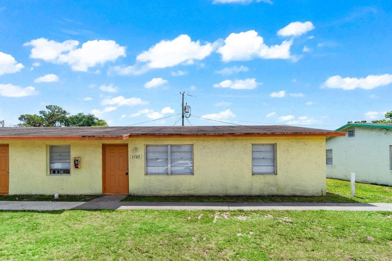4764 Gulfstream Road, Lake Worth, FL 33460