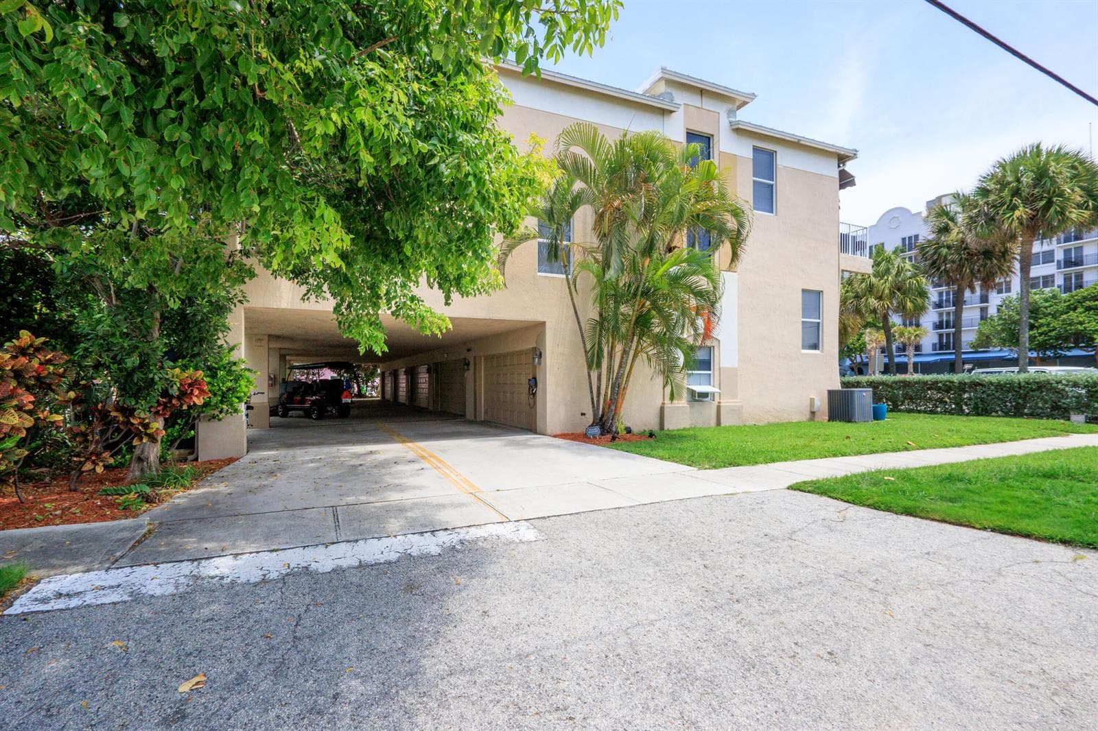 836 SE 20TH Avenue SE, Deerfield Beach, FL 33441 — zdjęcie 2