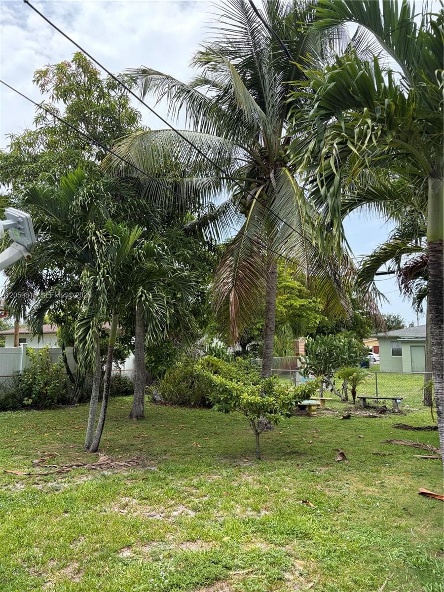 613 NW 5 CT, Hallandale Beach, FL 33009 — zdjęcie 4