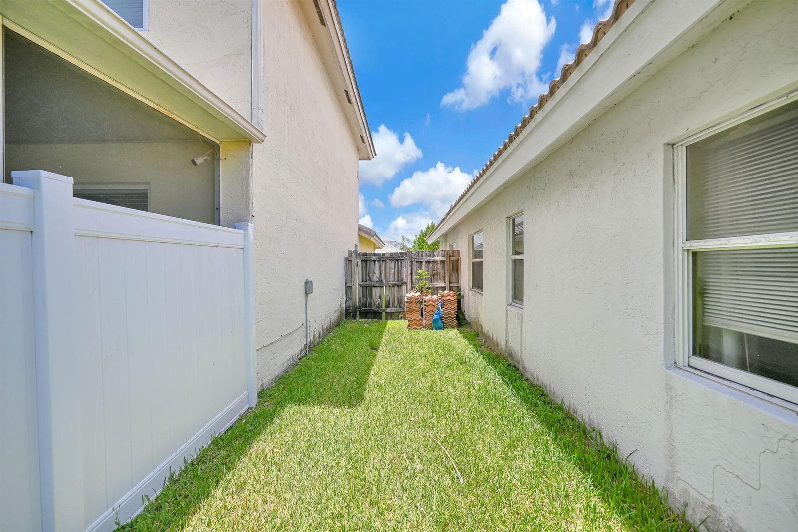 2656 NW 68TH Avenue, Margate, FL 33063 — zdjęcie 5