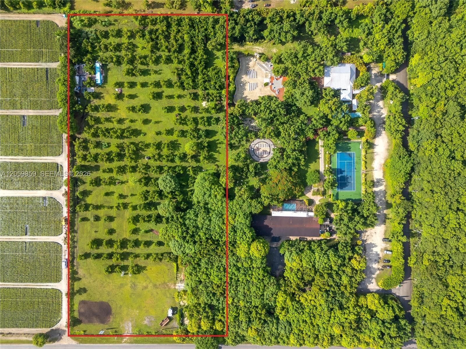 15300 SW 216TH,, Miami, FL 33170