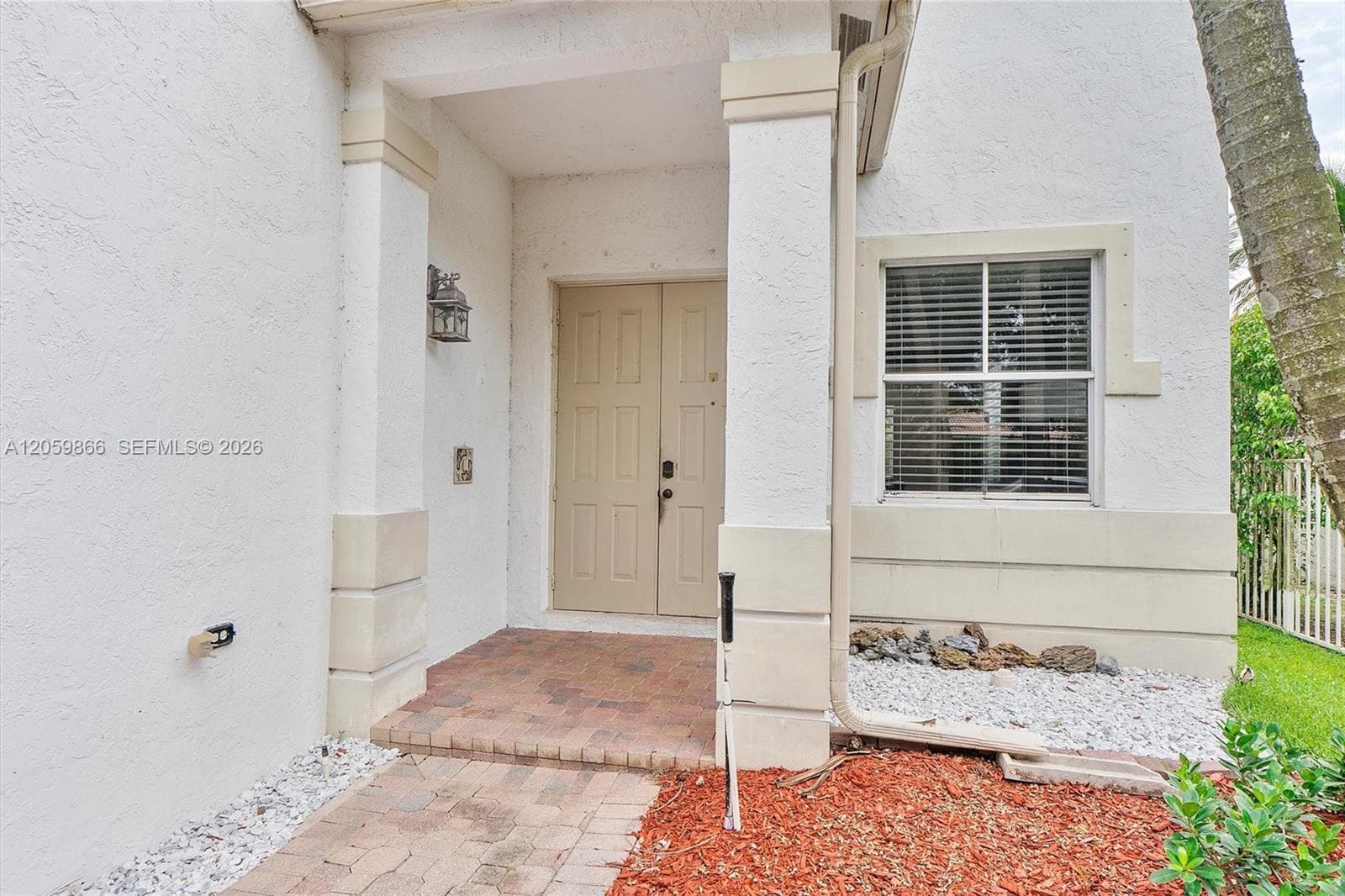 4389 Laurel Ridge Cir, Weston, FL 33331 — zdjęcie 3