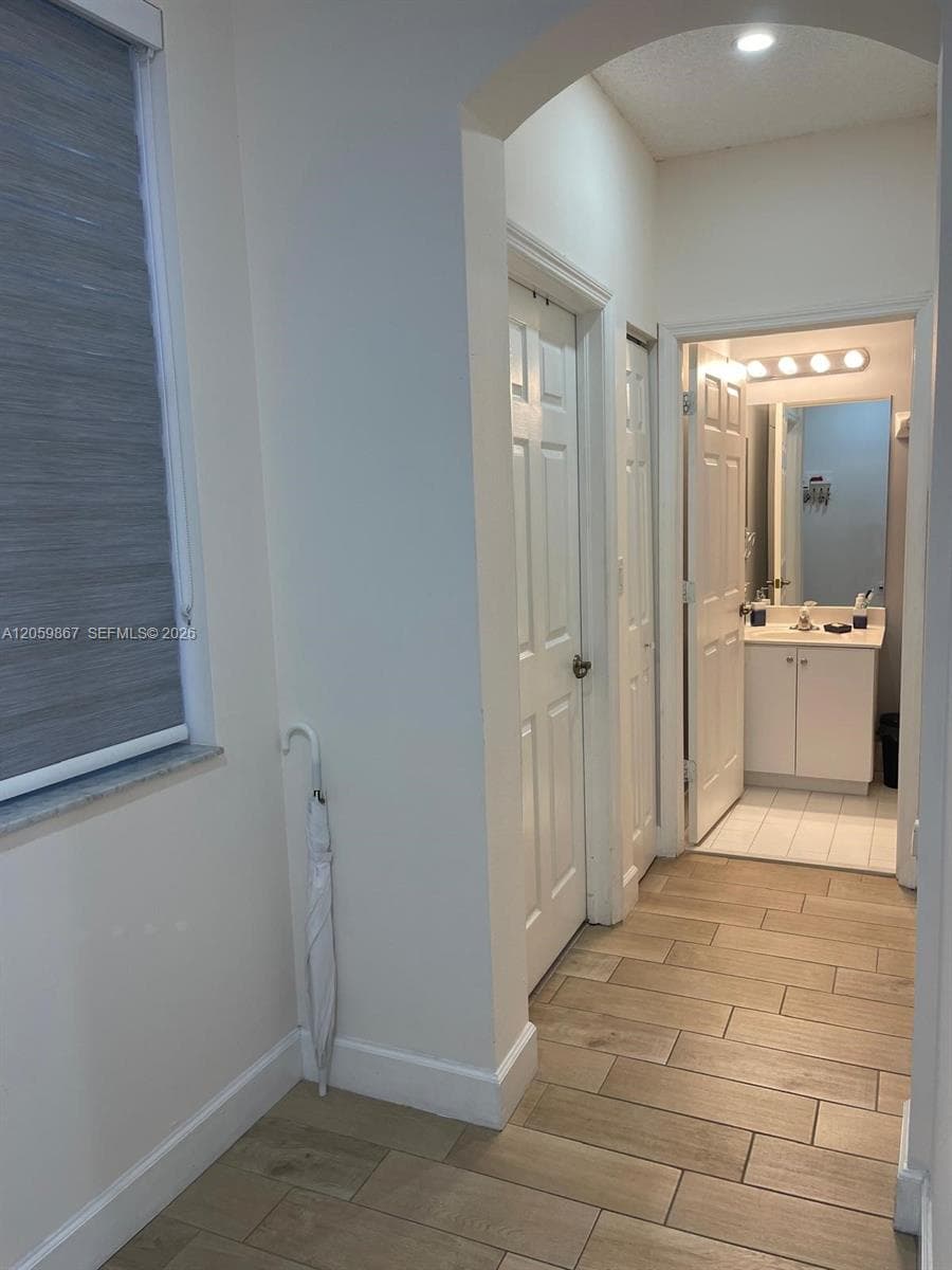 2258 NE 42nd Cir, Homestead, FL 33033 — zdjęcie 3