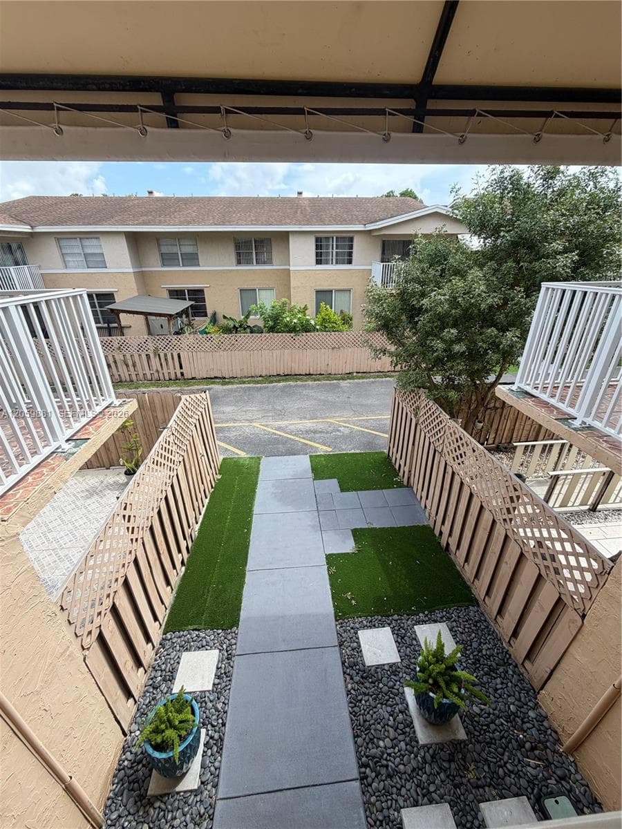 4134 NW 79th Ave # 2A, Doral, FL 33166 — zdjęcie 4