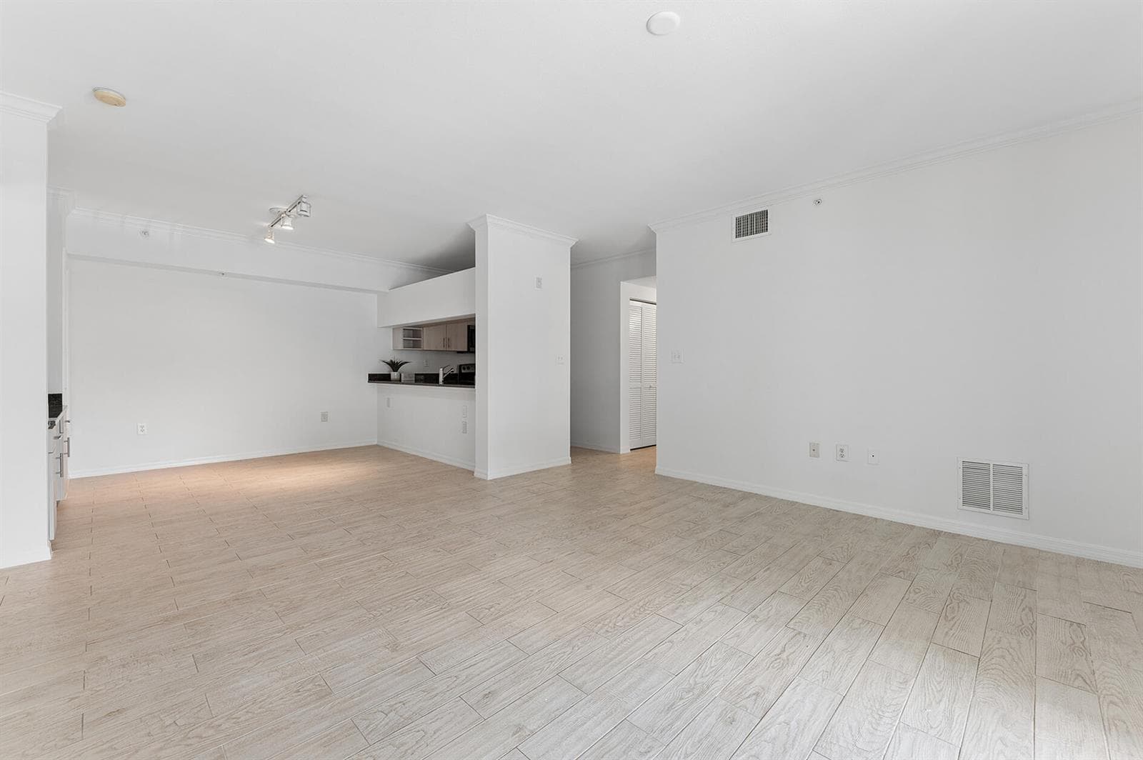 6573 Emerald Dunes Drive # 201, West Palm Beach, FL 33411 — zdjęcie 4