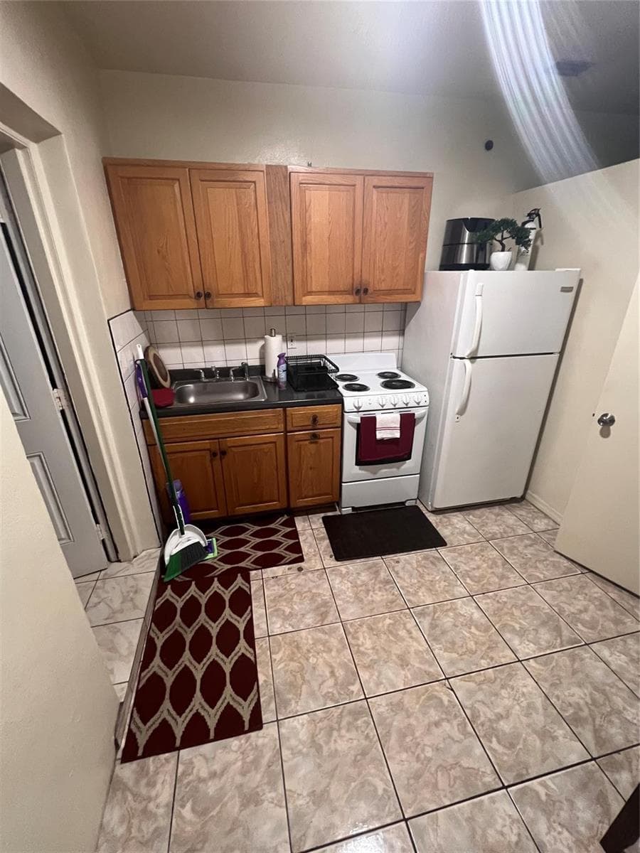 17131 NW 32 Court # apt 1, Miami Gardens, FL 33056 — zdjęcie 5