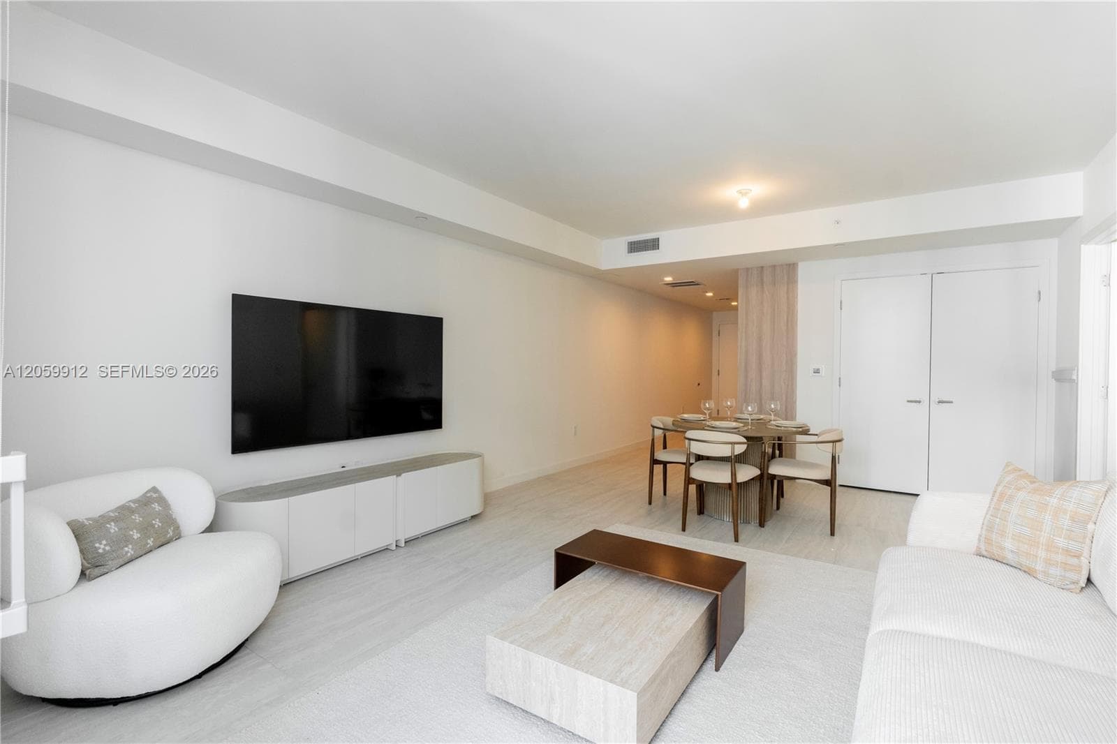 77 SE 5th St # 3308, Miami, FL 33131 — zdjęcie 3