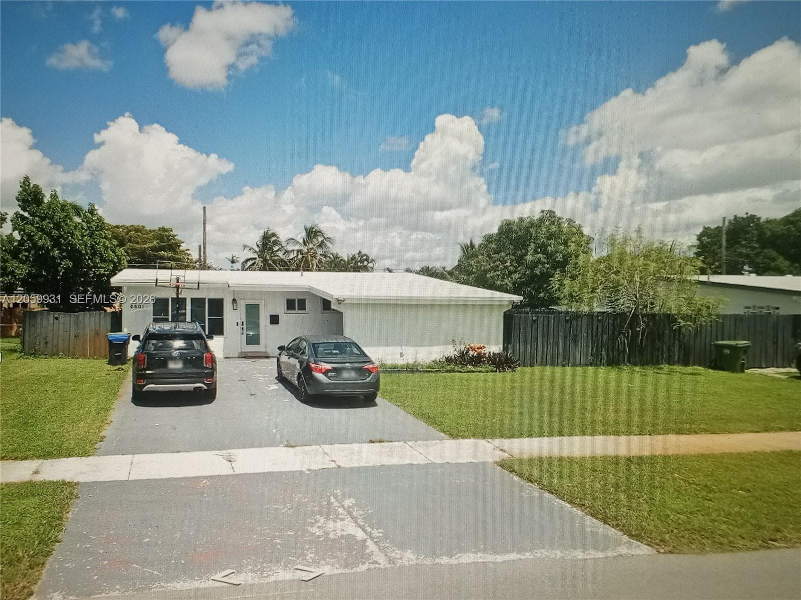 6601 SW 6th St, Pembroke Pines, FL 33023