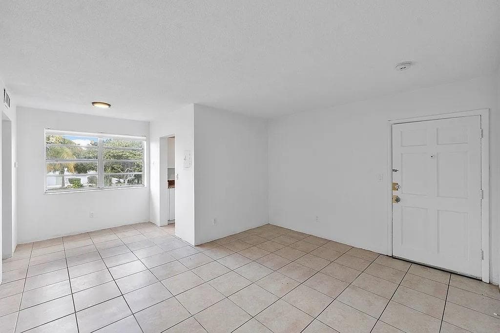 14950 N Miami Avenue # 6, Miami, FL 33168 — zdjęcie 2