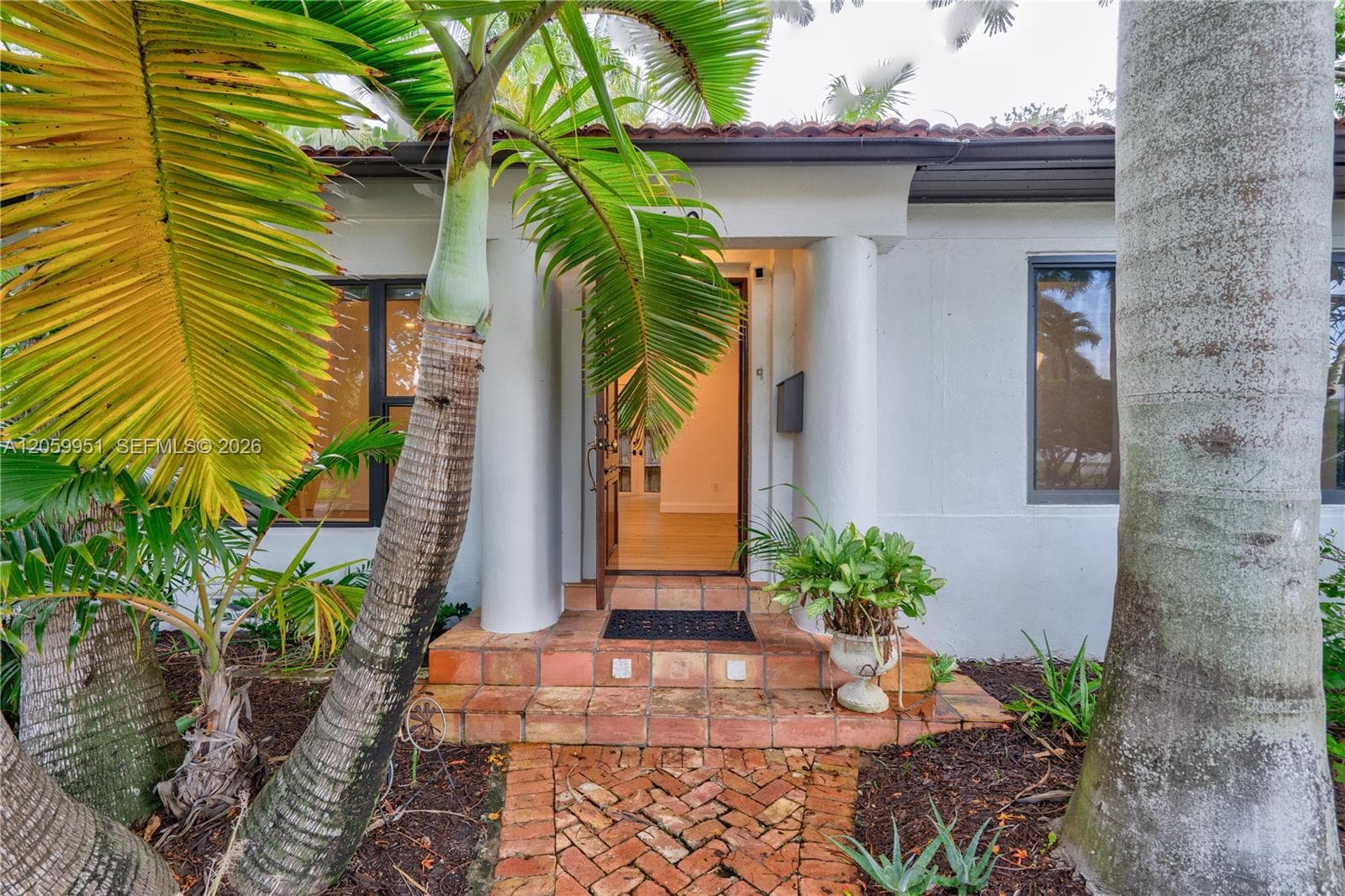 110 N 16th Ave, Hollywood, FL 33020 — zdjęcie 2