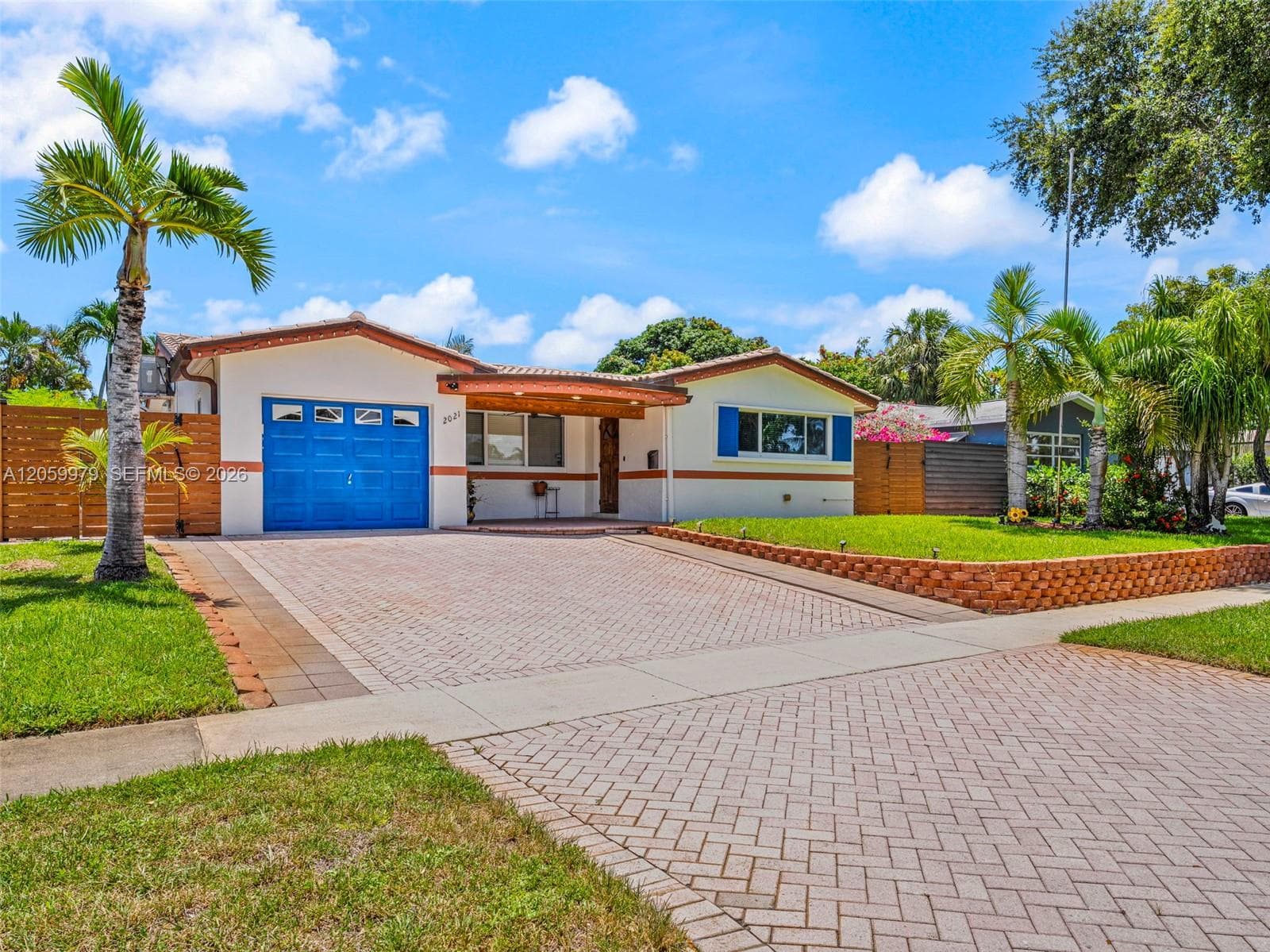 2021 N 52nd Ave, Hollywood, FL 33021