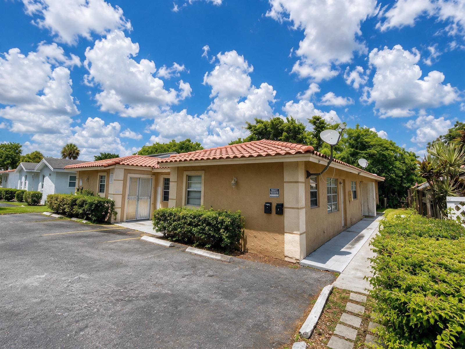 4125 WOODSIDE Drive # 4, Coral Springs, FL 33065 — zdjęcie 2