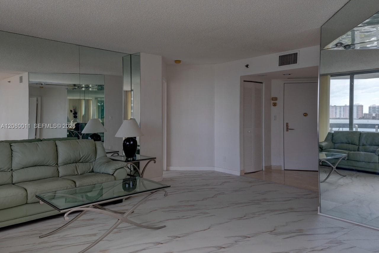 3600 Mystic Pointe Dr # 613, Aventura, FL 33180 — zdjęcie 5