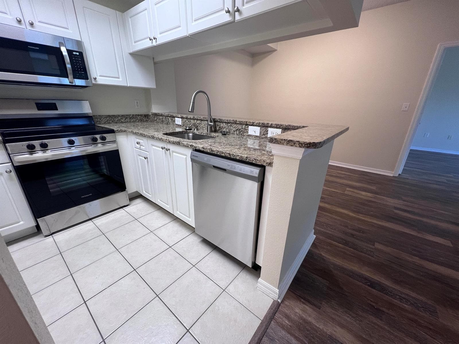 2802 SARENTO Place # 302, Palm Beach Gardens, FL 33410 — zdjęcie 3